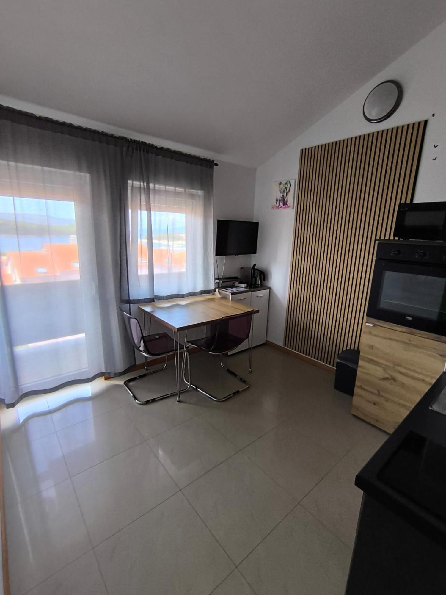 Apartments Pongrac 茨雷斯 外观 照片