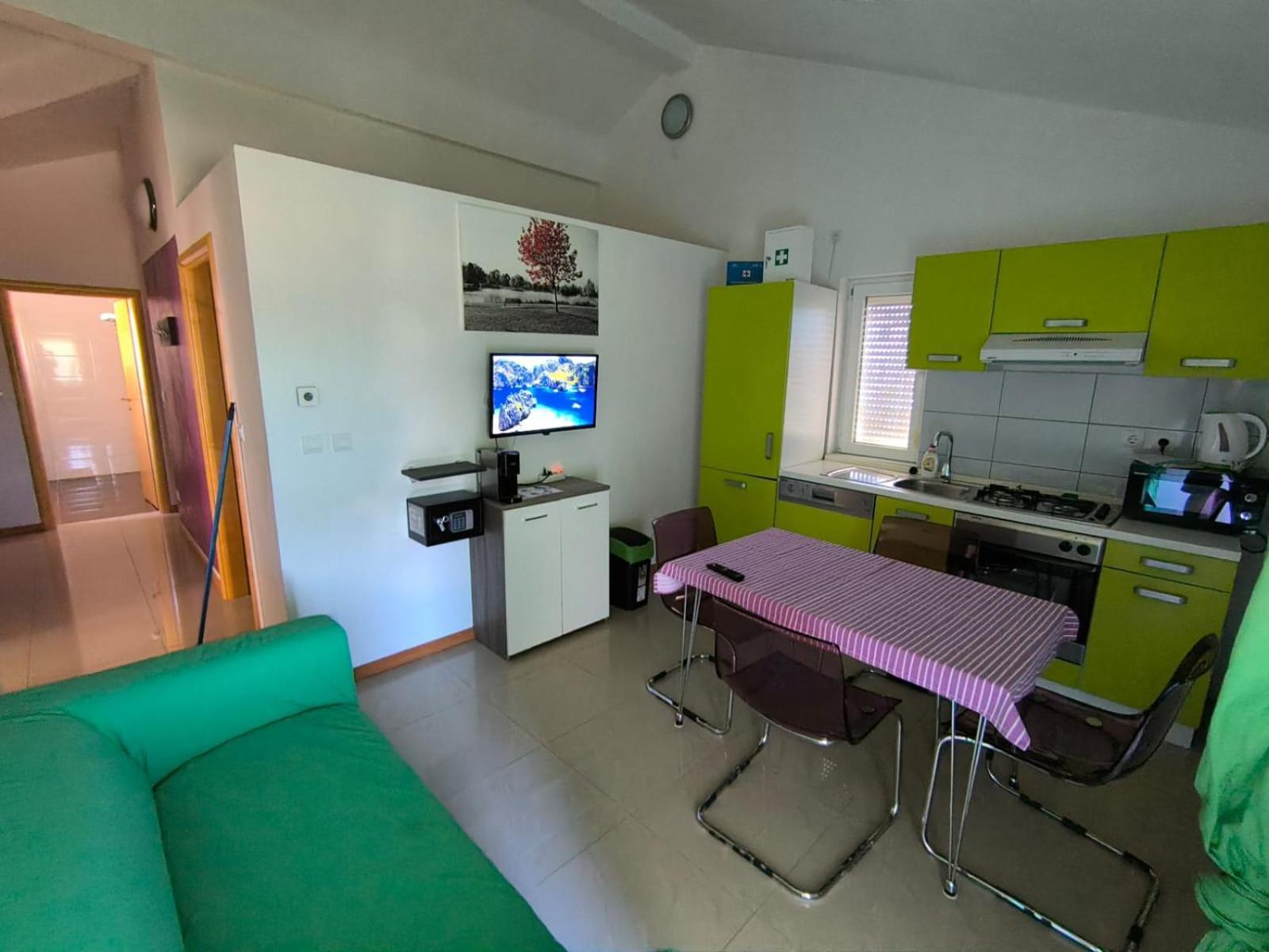 Apartments Pongrac 茨雷斯 外观 照片