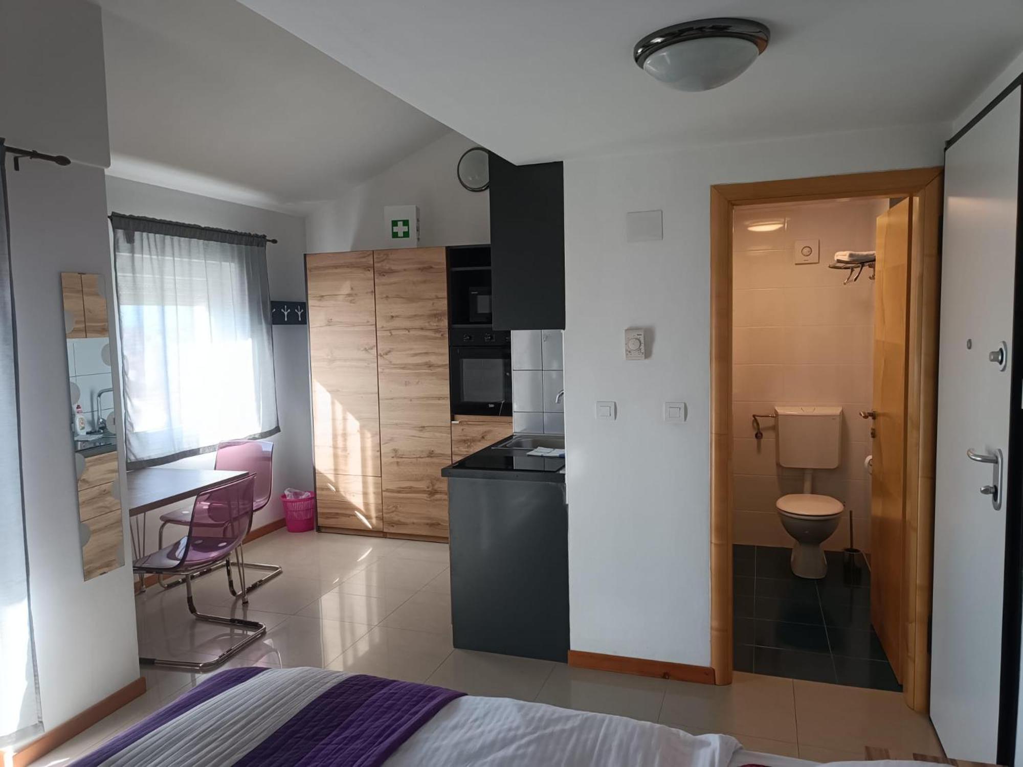 Apartments Pongrac 茨雷斯 外观 照片